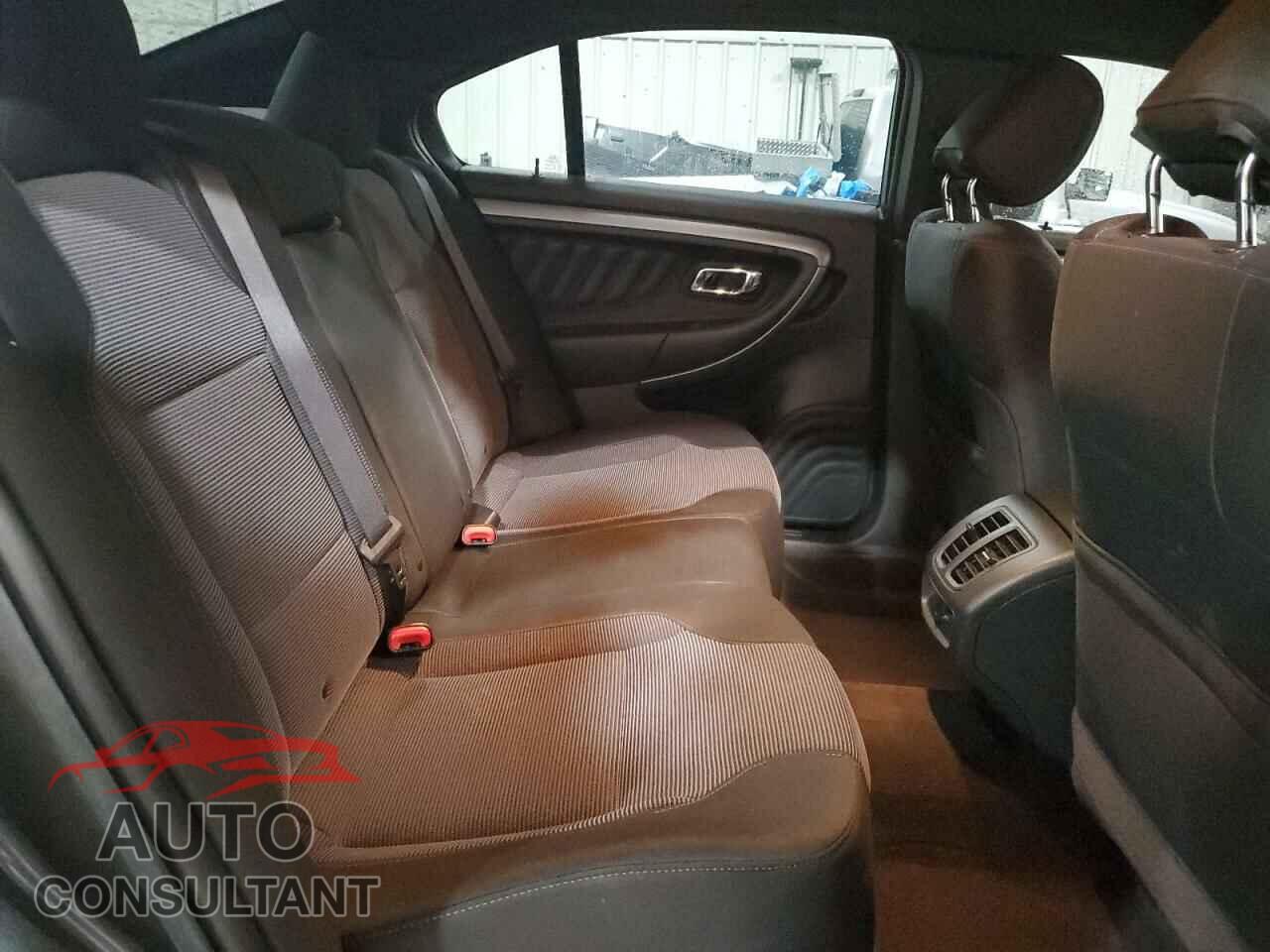 FORD TAURUS 2018 - 1FAHP2E8XJG111789