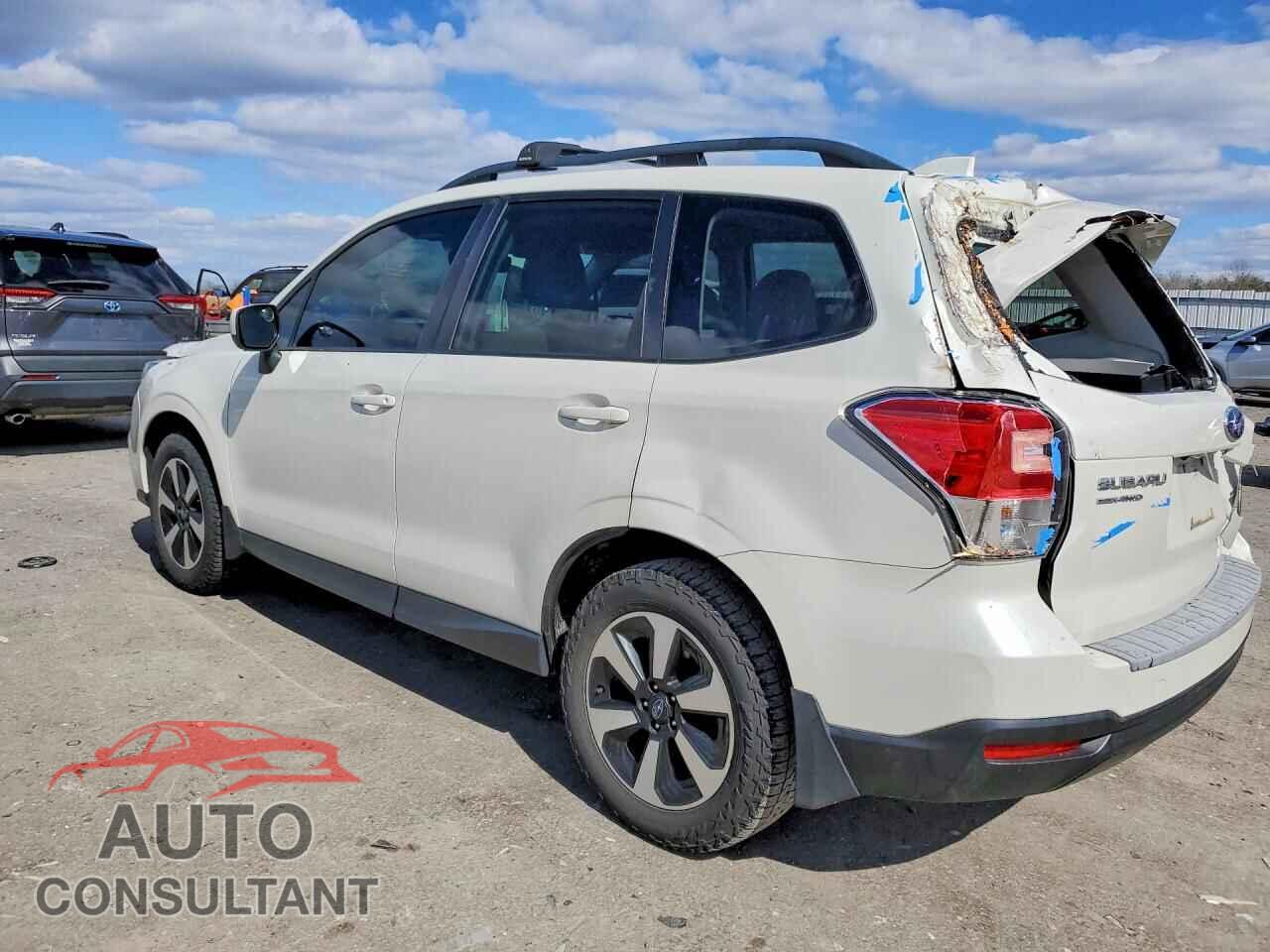 SUBARU FORESTER 2017 - JF2SJAGC8HH801723