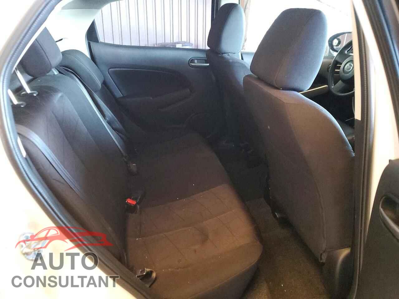 MAZDA 2 2011 - JM1DE1HZ2B0130635