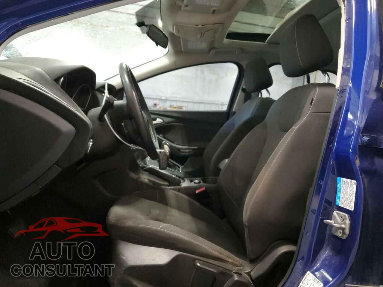 FORD FOCUS 2012 - 1FAHP3J22CL277452