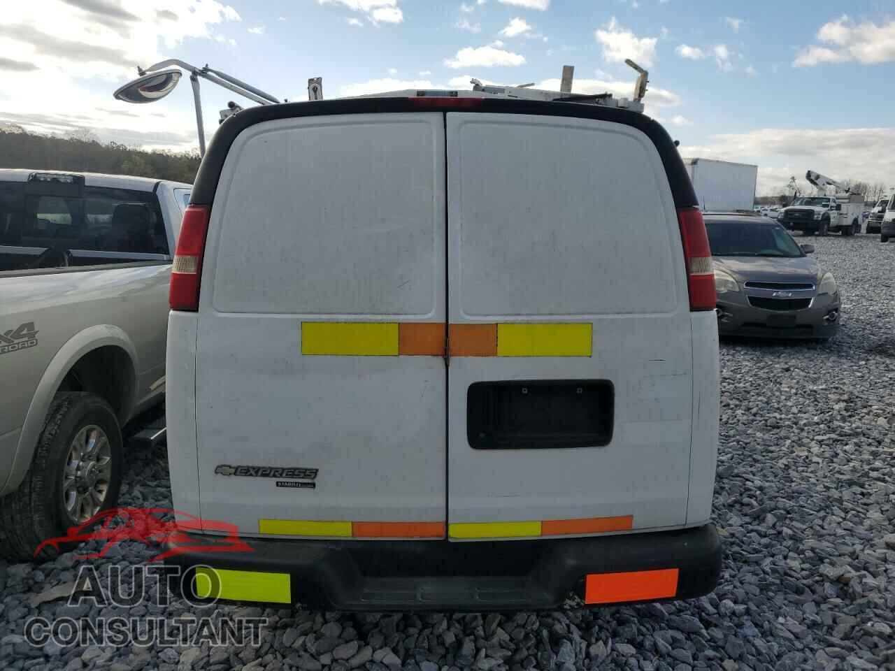 CHEVROLET EXPRESS 2012 - 1GCWGFCA8C1172661