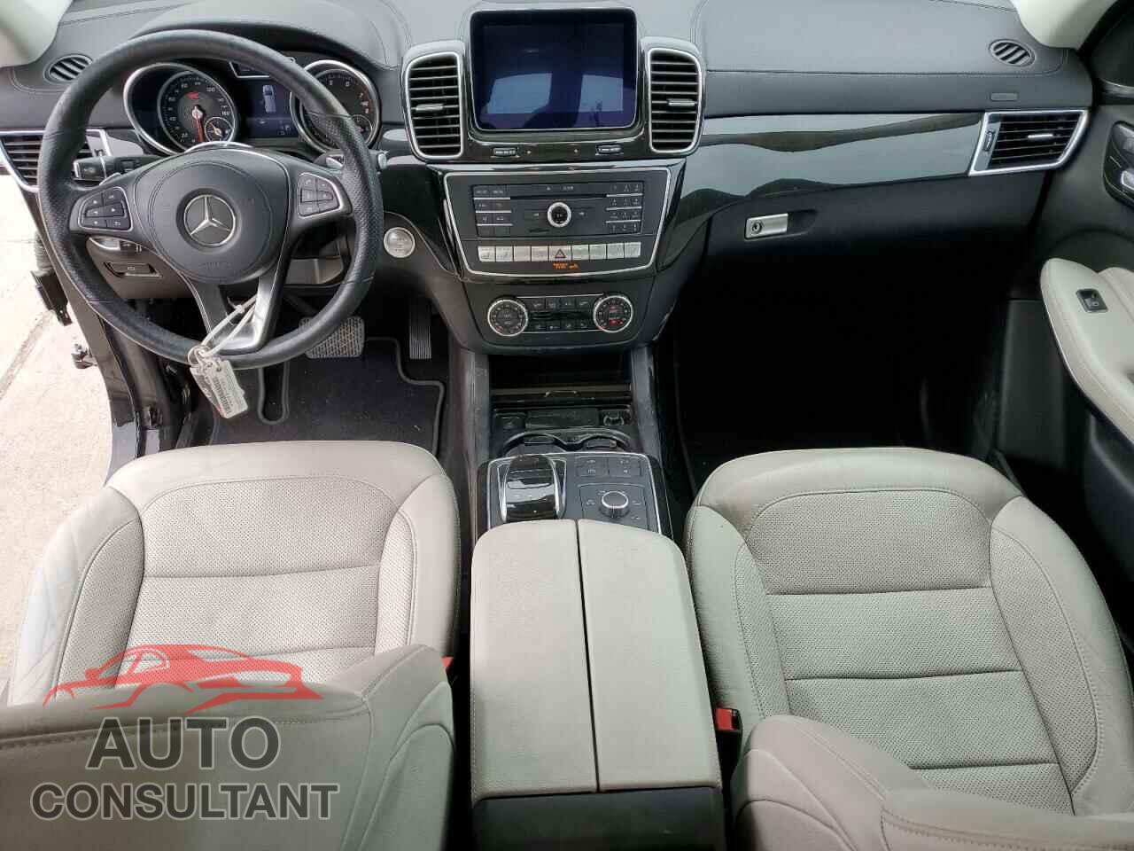 MERCEDES-BENZ GLS-CLASS 2018 - 4JGDF7DE0JB025674