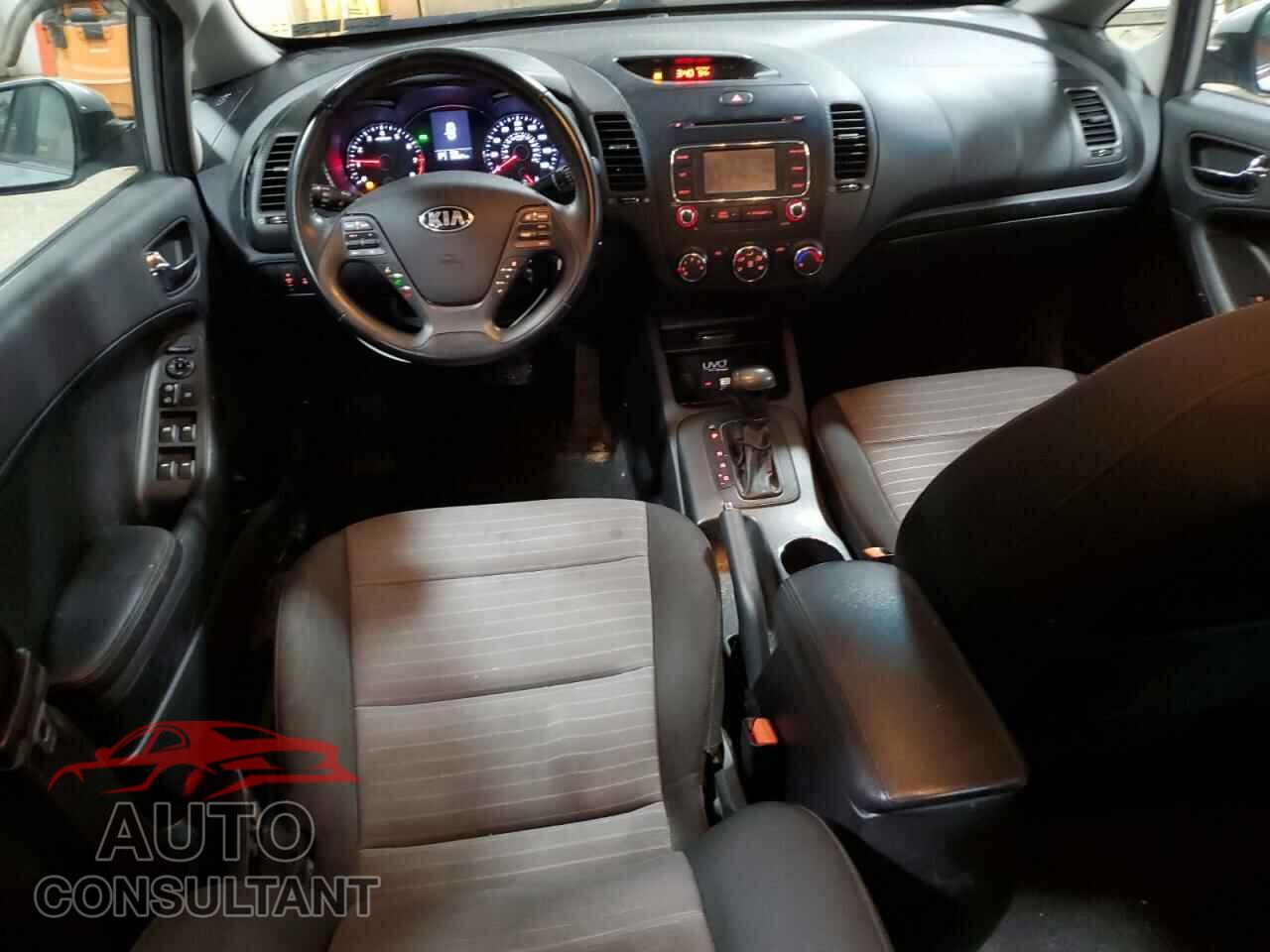 KIA FORTE 2015 - KNAFX4A82F5263455