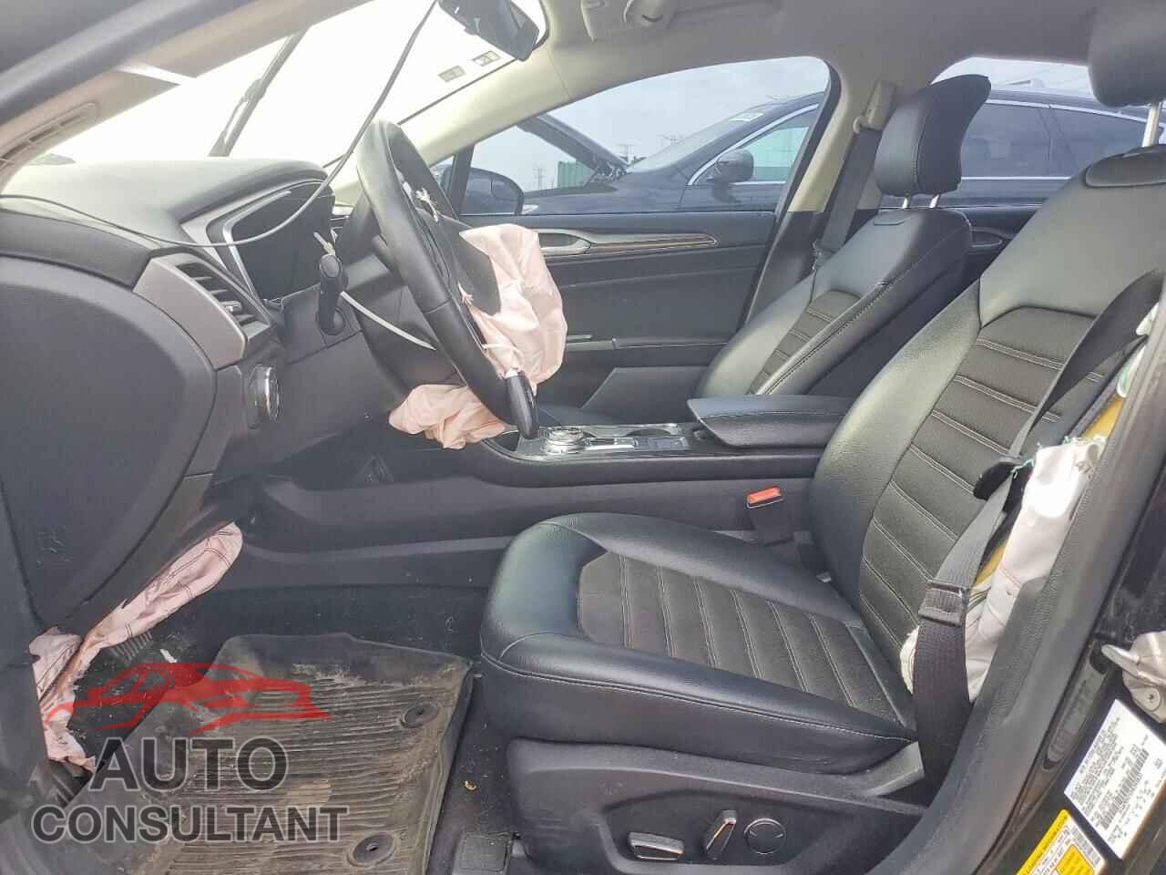FORD FUSION 2017 - 3FA6P0H7XHR393837