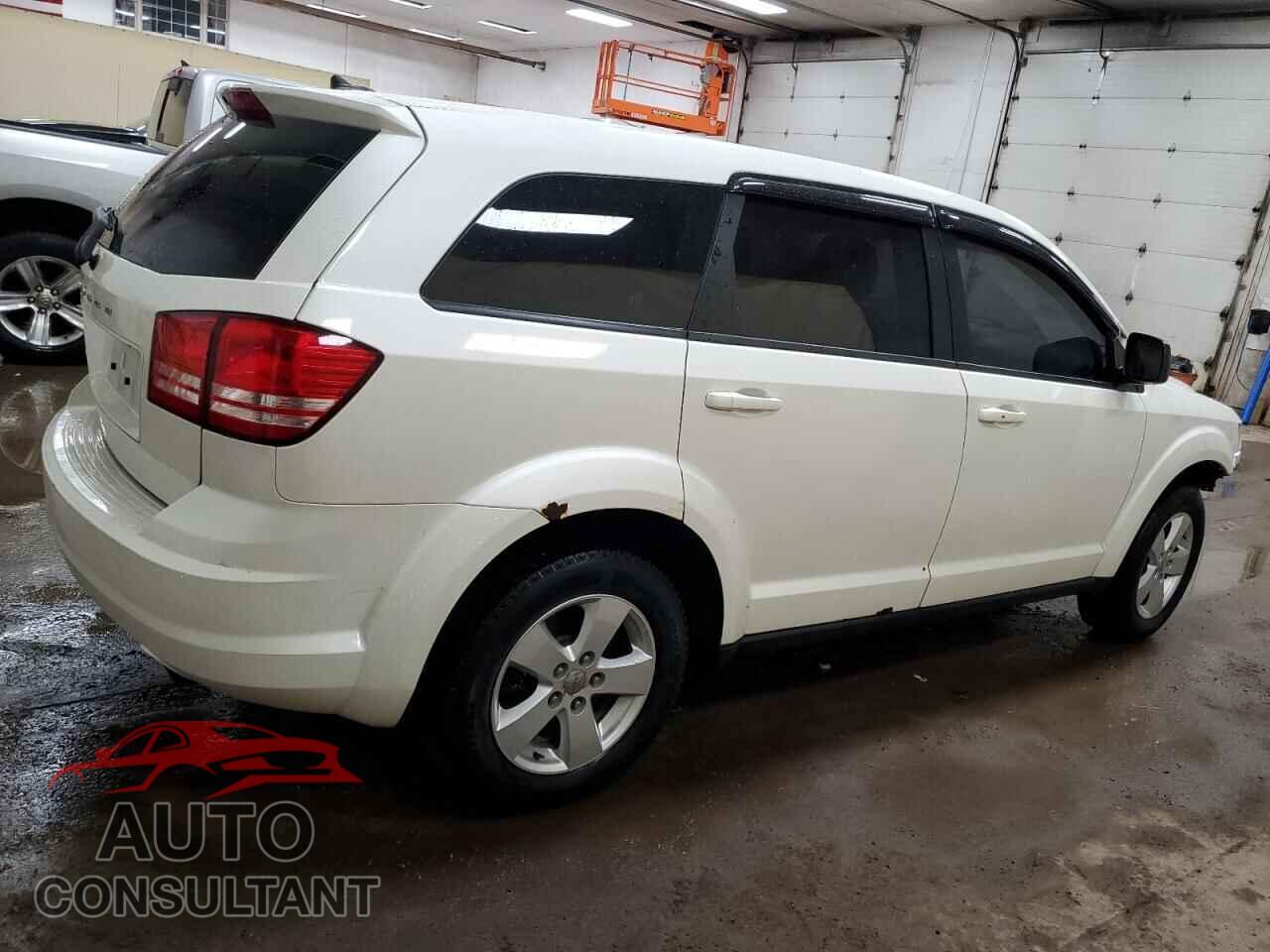 DODGE JOURNEY 2015 - 3C4PDCAB8FT648573