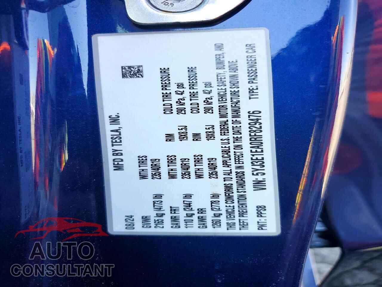 TESLA MODEL 3 2024 - 5YJ3E1EA0RF829476