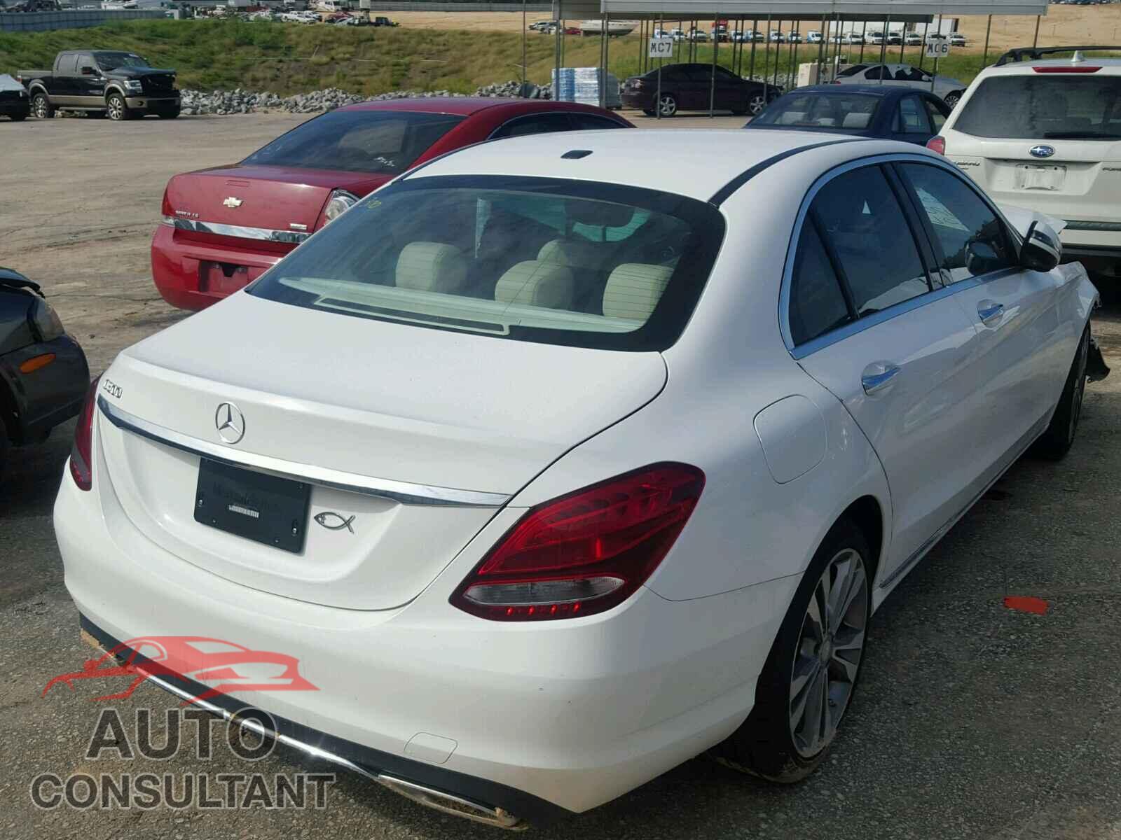 MERCEDES-BENZ C CLASS 2016 - 55SWF4JB3GU123401