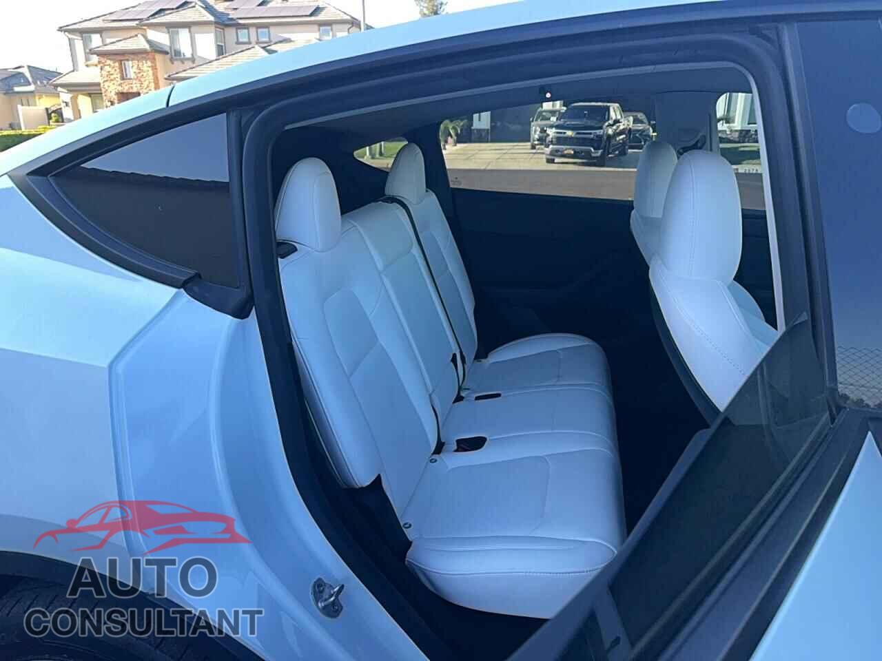 TESLA MODEL Y 2023 - 7SAYGDEE2PF871734