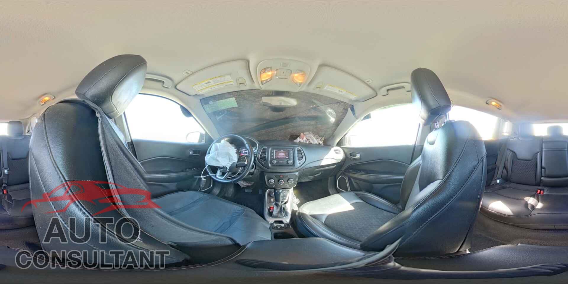 JEEP COMPASS 2018 - 3C4NJDBB1JT199699