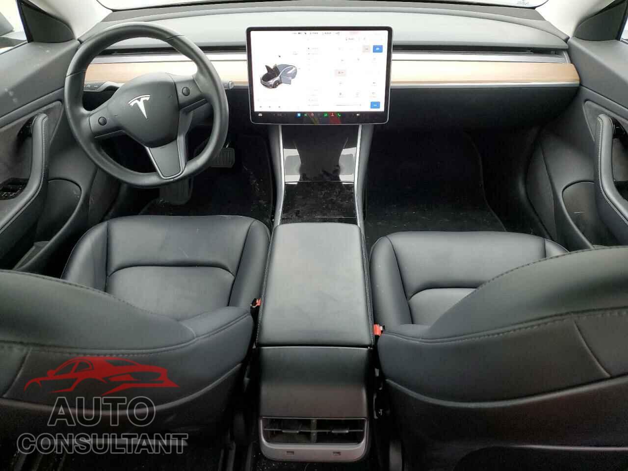 TESLA MODEL 3 2018 - 5YJ3E1EA7JF040214
