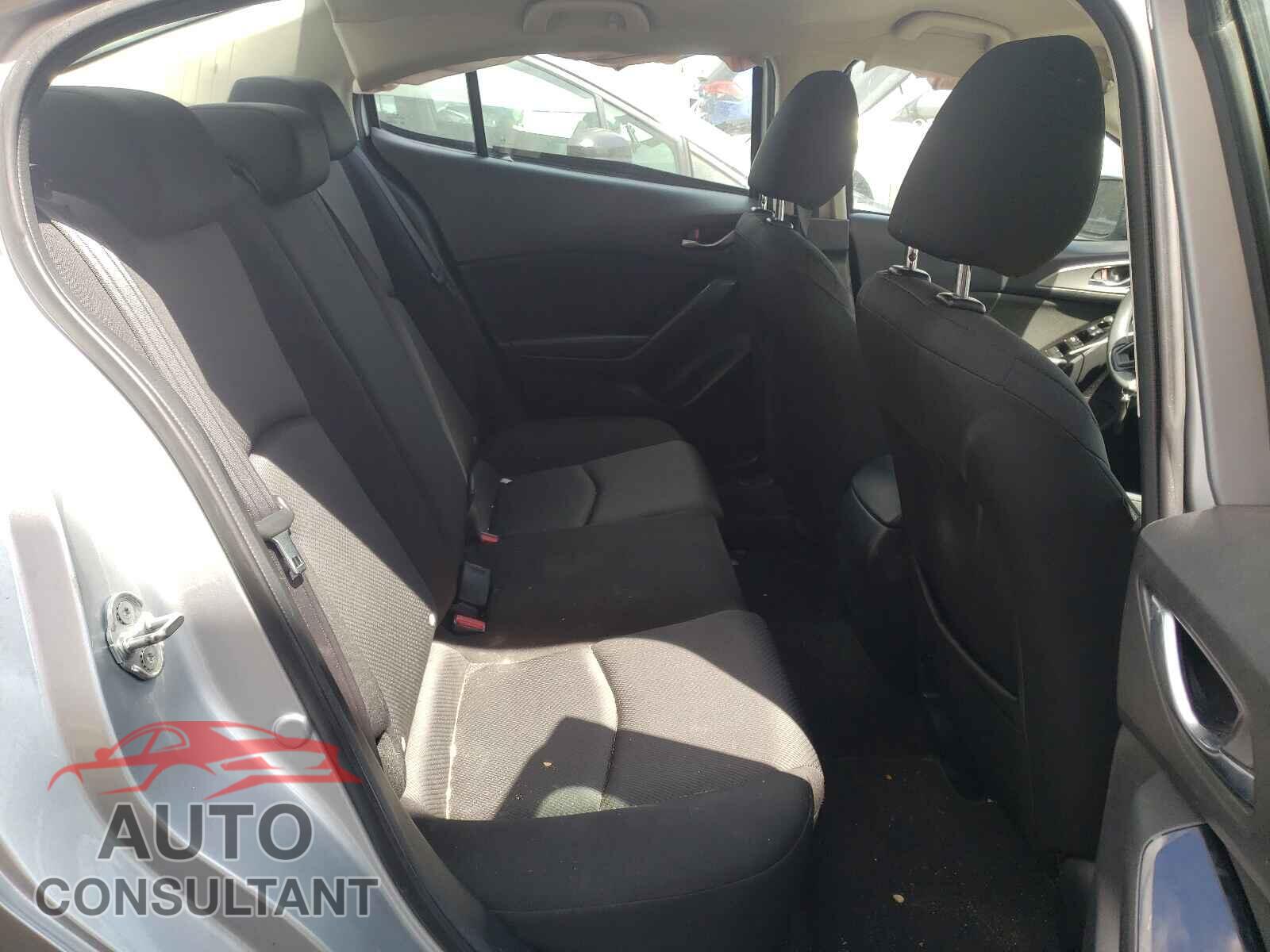 MAZDA 3 2017 - 3MZBN1U7XHM104072