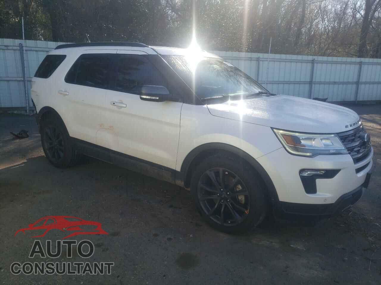 FORD EXPLORER 2018 - 1FM5K7D85JGB27002