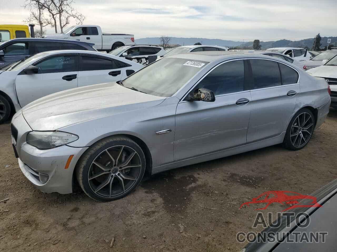 BMW 5 SERIES 2012 - WBAFR9C5XCDV58508
