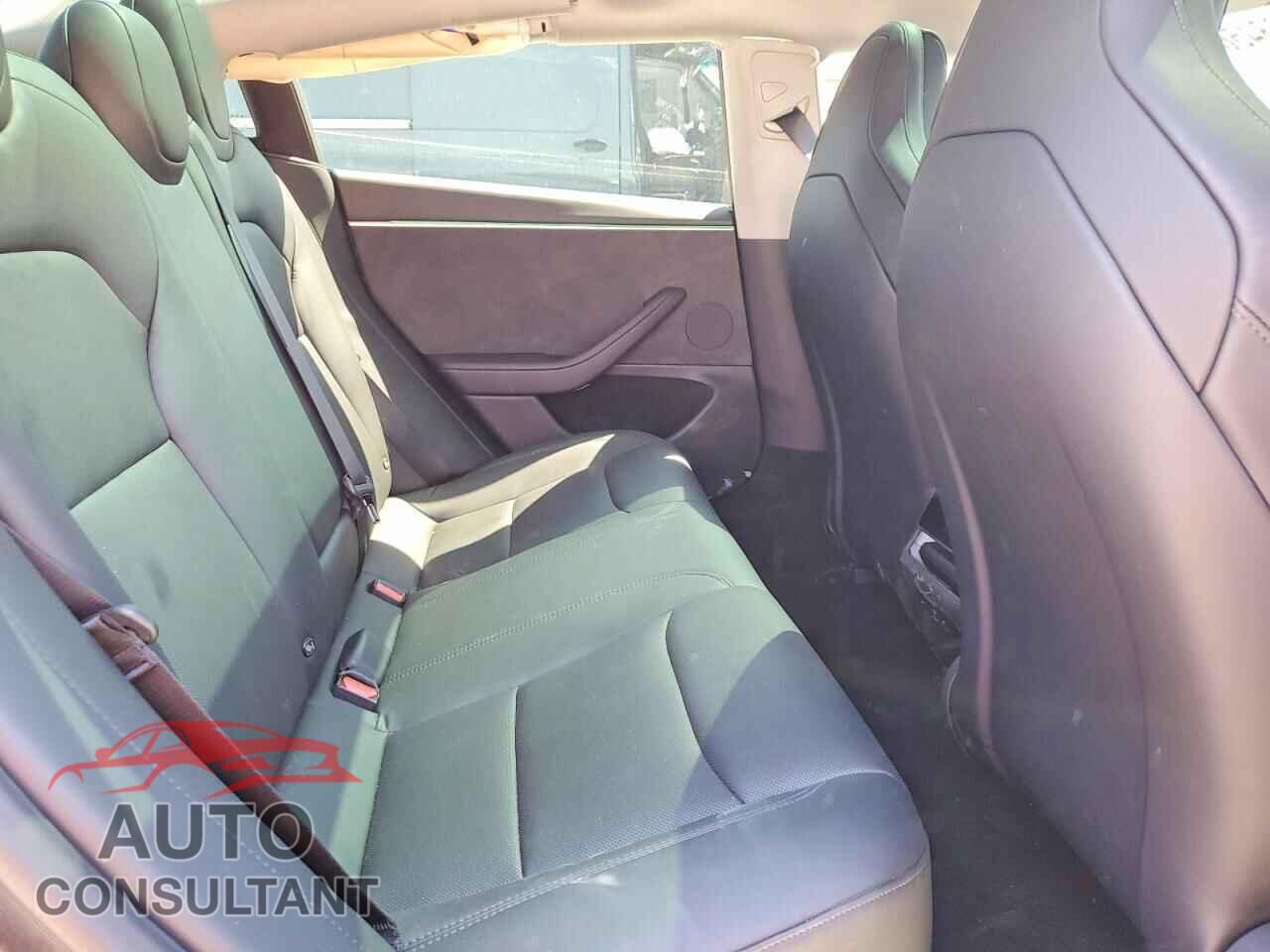 TESLA MODEL 3 2024 - 5YJ3E1ET8RF867071
