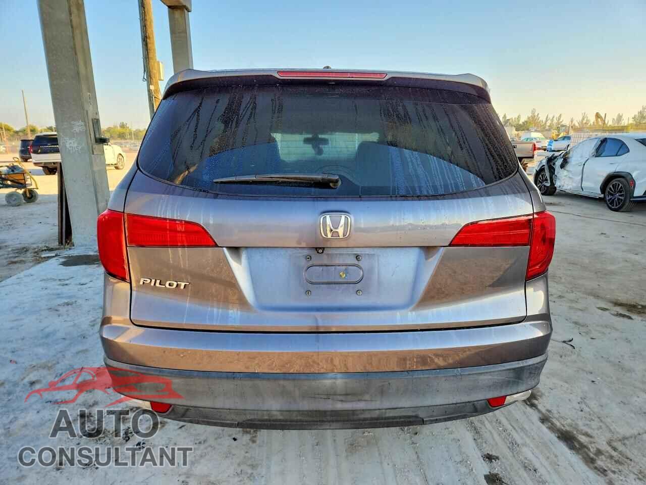HONDA PILOT 2017 - 5FNYF5H5XHB008988