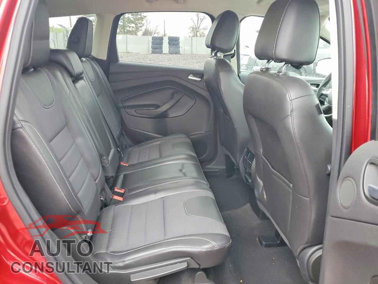 FORD ESCAPE 2016 - 1FMCU9G9XGUC14986
