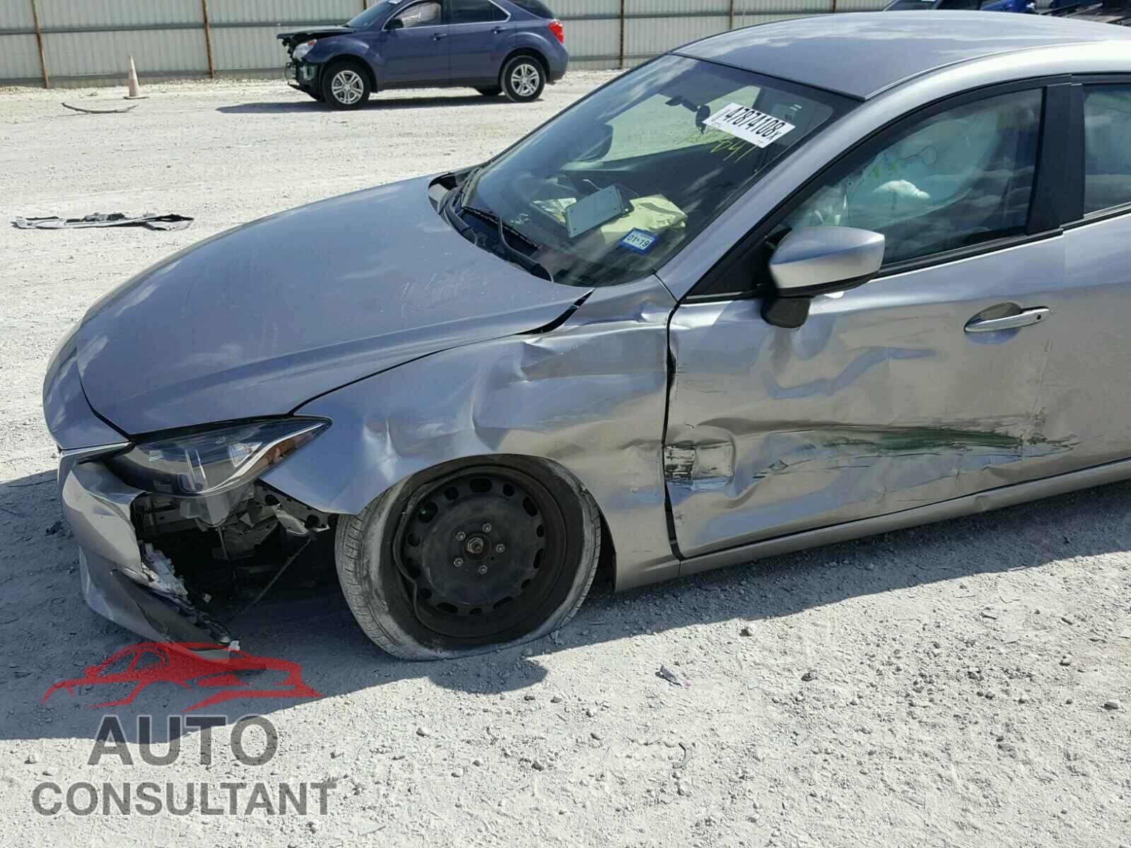 MAZDA 3 2015 - 3MZBM1U77FM200841