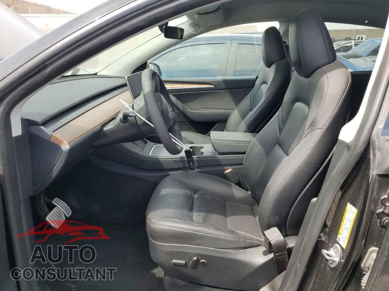 TESLA MODEL Y 2023 - 7SAYGDEF7PF924355