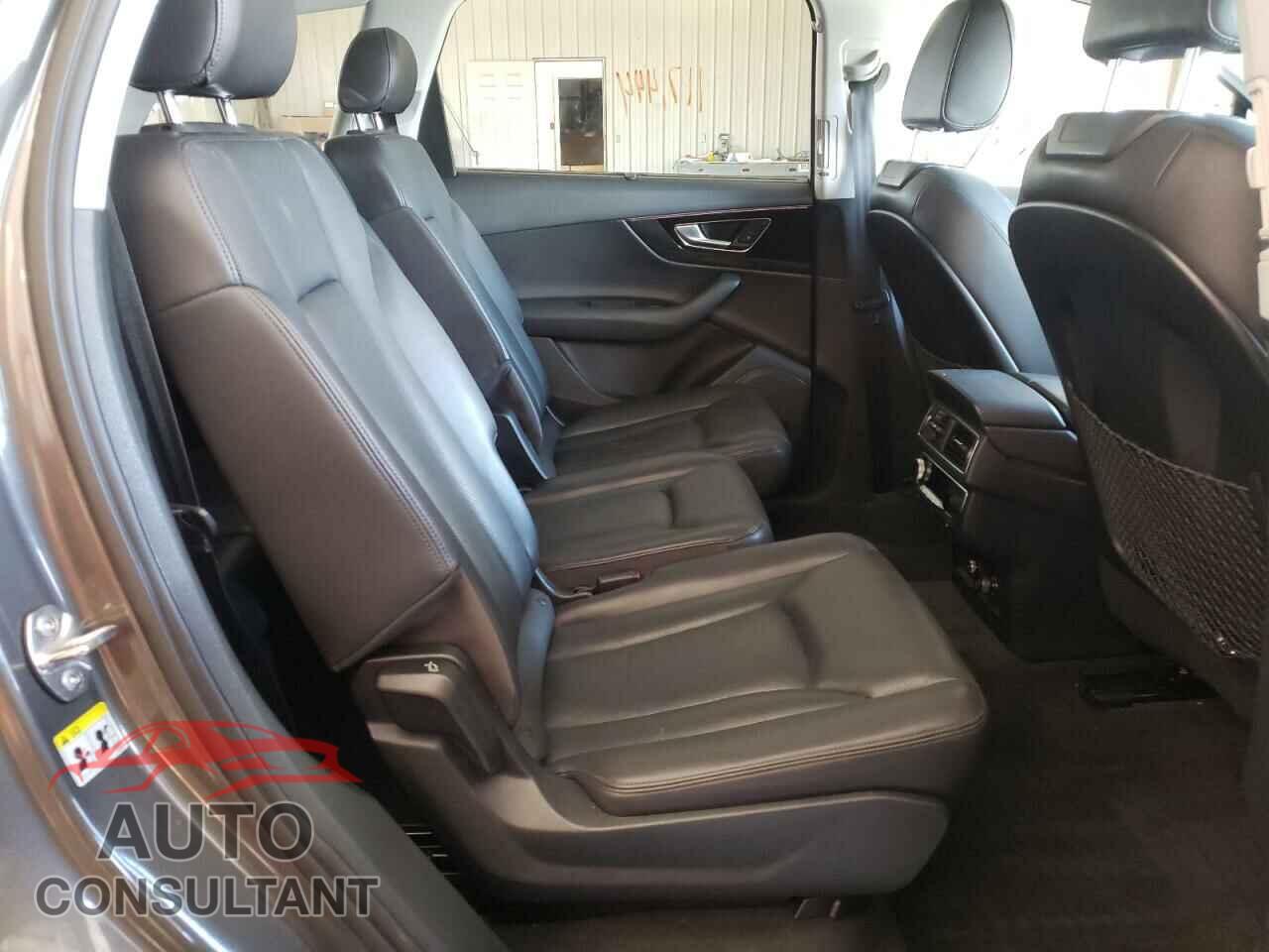 AUDI Q7 2018 - WA1VAAF75JD032024
