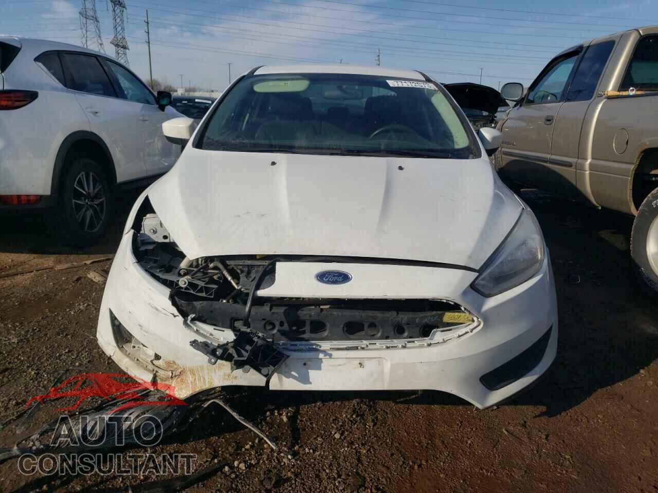FORD FOCUS 2018 - 1FADP3F2XJL266946