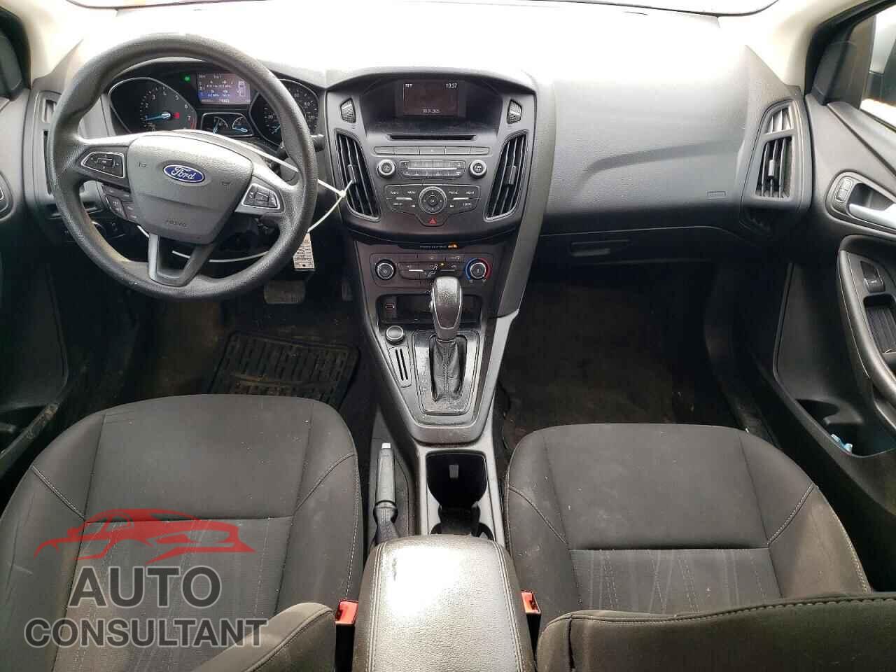 FORD FOCUS 2017 - 1FADP3F23HL266555