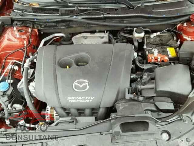 MAZDA 3 2018 - JM1BN1L74J1185934