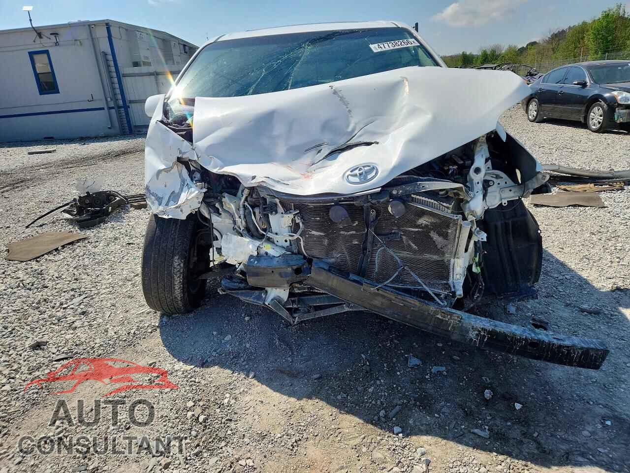 TOYOTA SIENNA 2011 - 5TDYK3DC2BS175563