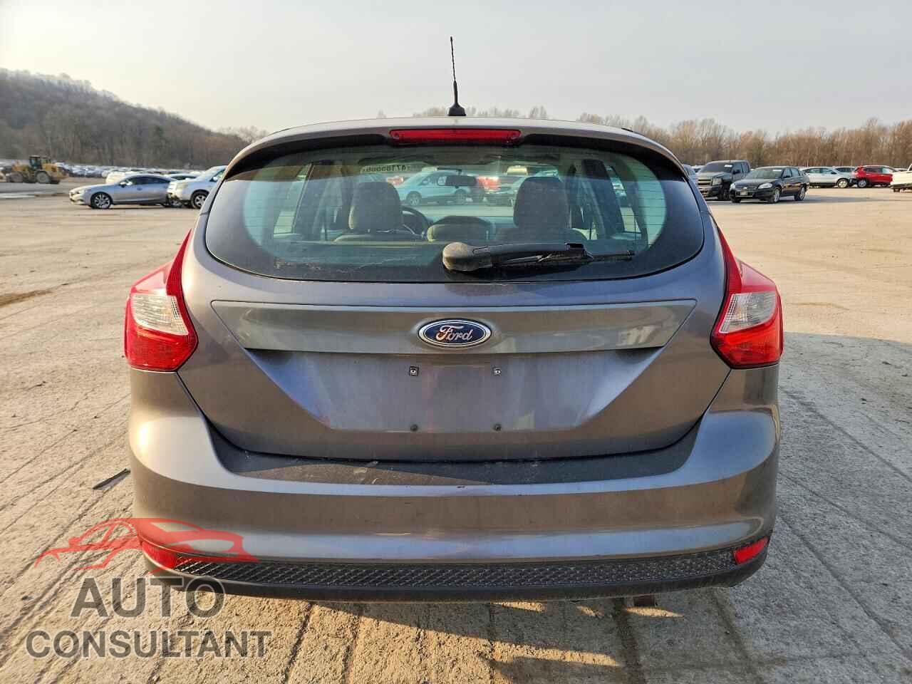FORD FOCUS 2013 - 1FADP3K26DL339823