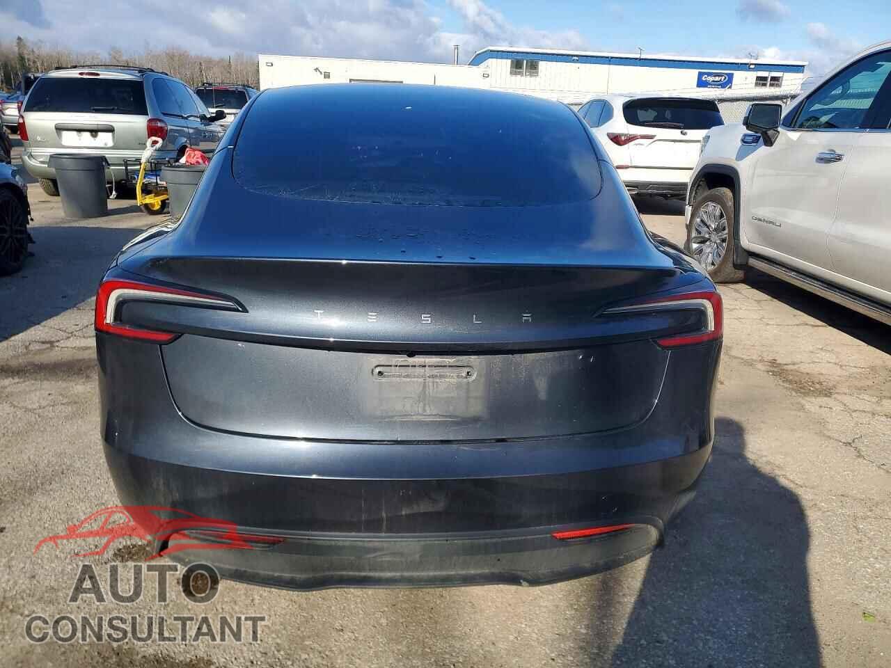 TESLA MODEL 3 2024 - LRW3E7FA4RC088938