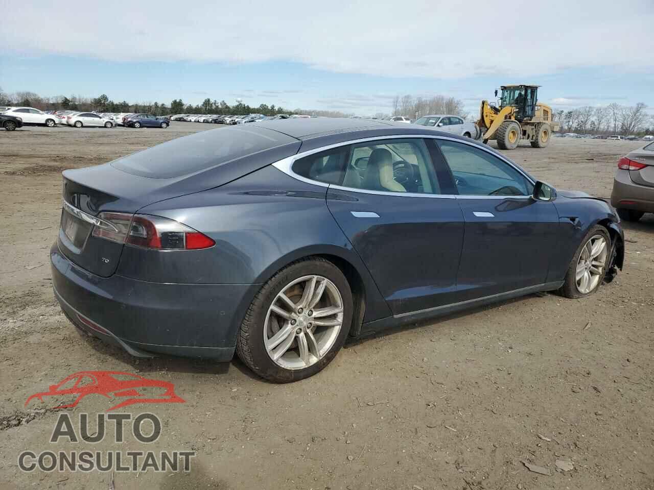 TESLA MODEL S 2016 - 5YJSA1E14GF124569