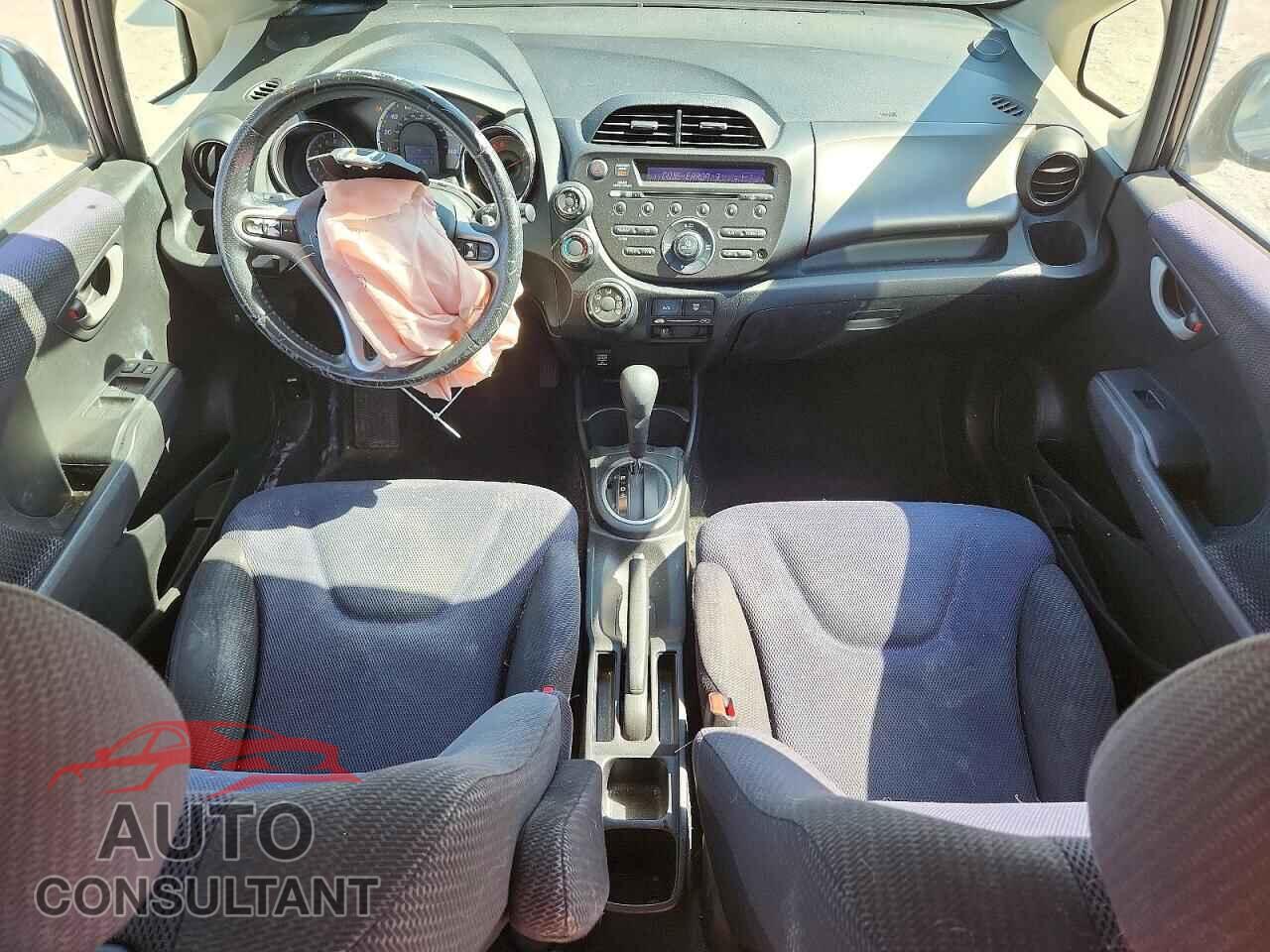 HONDA FIT 2013 - JHMGE8H53DC016520