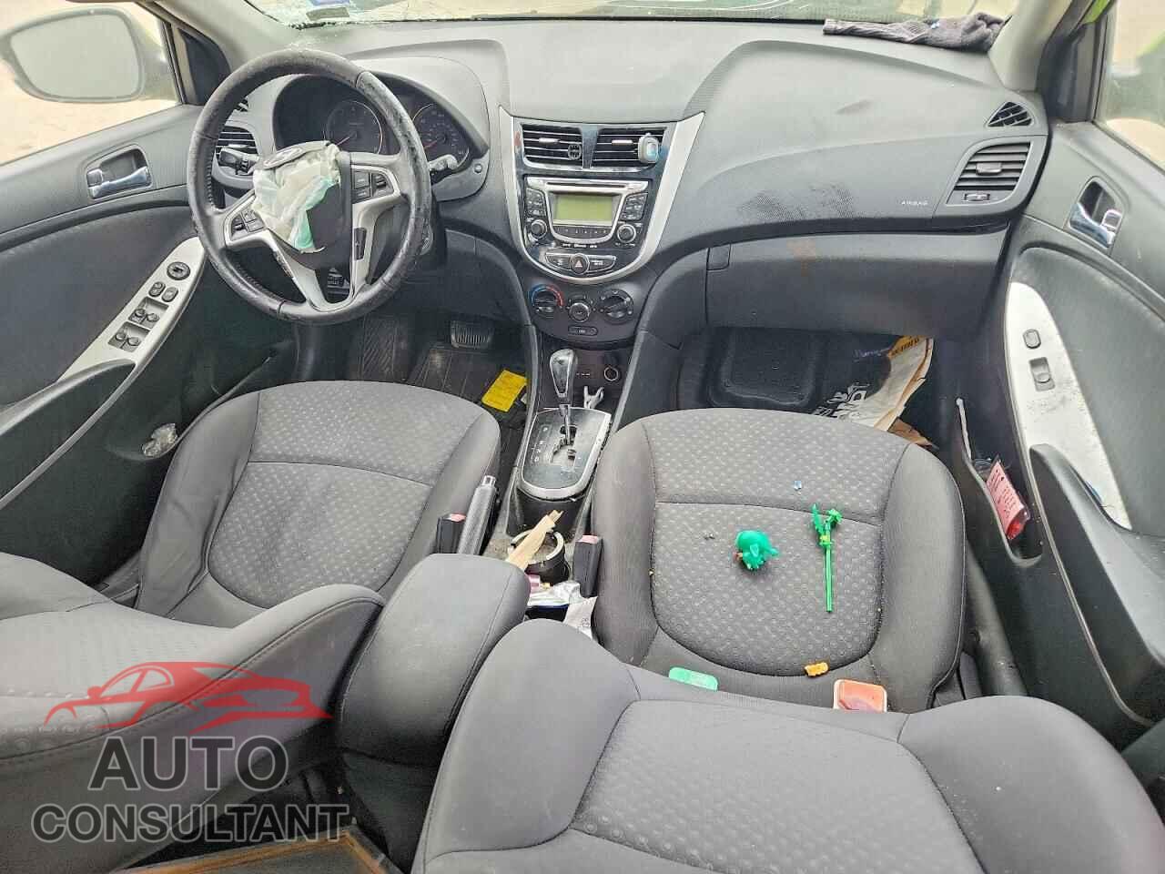 HYUNDAI ACCENT 2013 - KMHCU5AE3DU089453
