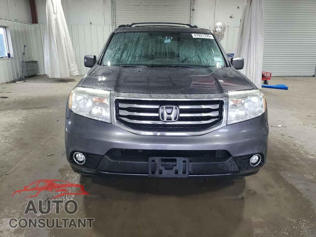 HONDA PILOT 2015 - 5FNYF4H3XFB007006