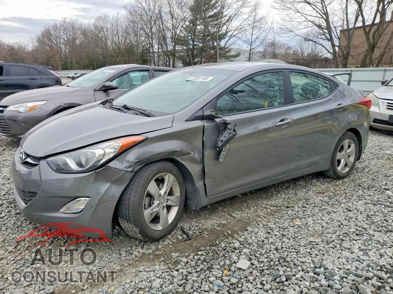 HYUNDAI ELANTRA 2013 - 5NPDH4AE9DH355530