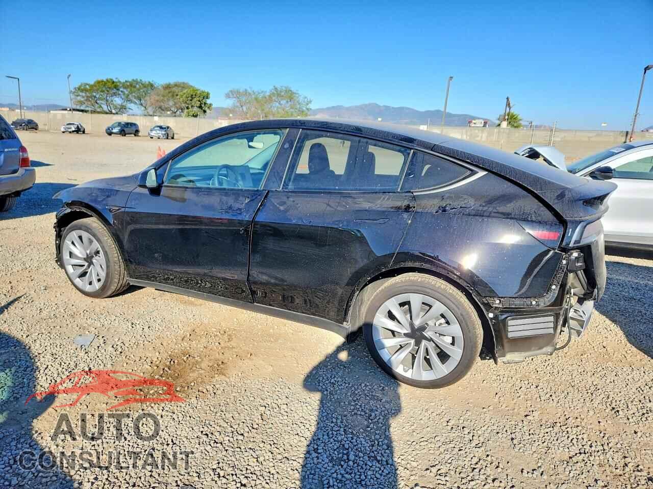 TESLA MODEL Y 2026 - 7SAYGDEEXTA589767