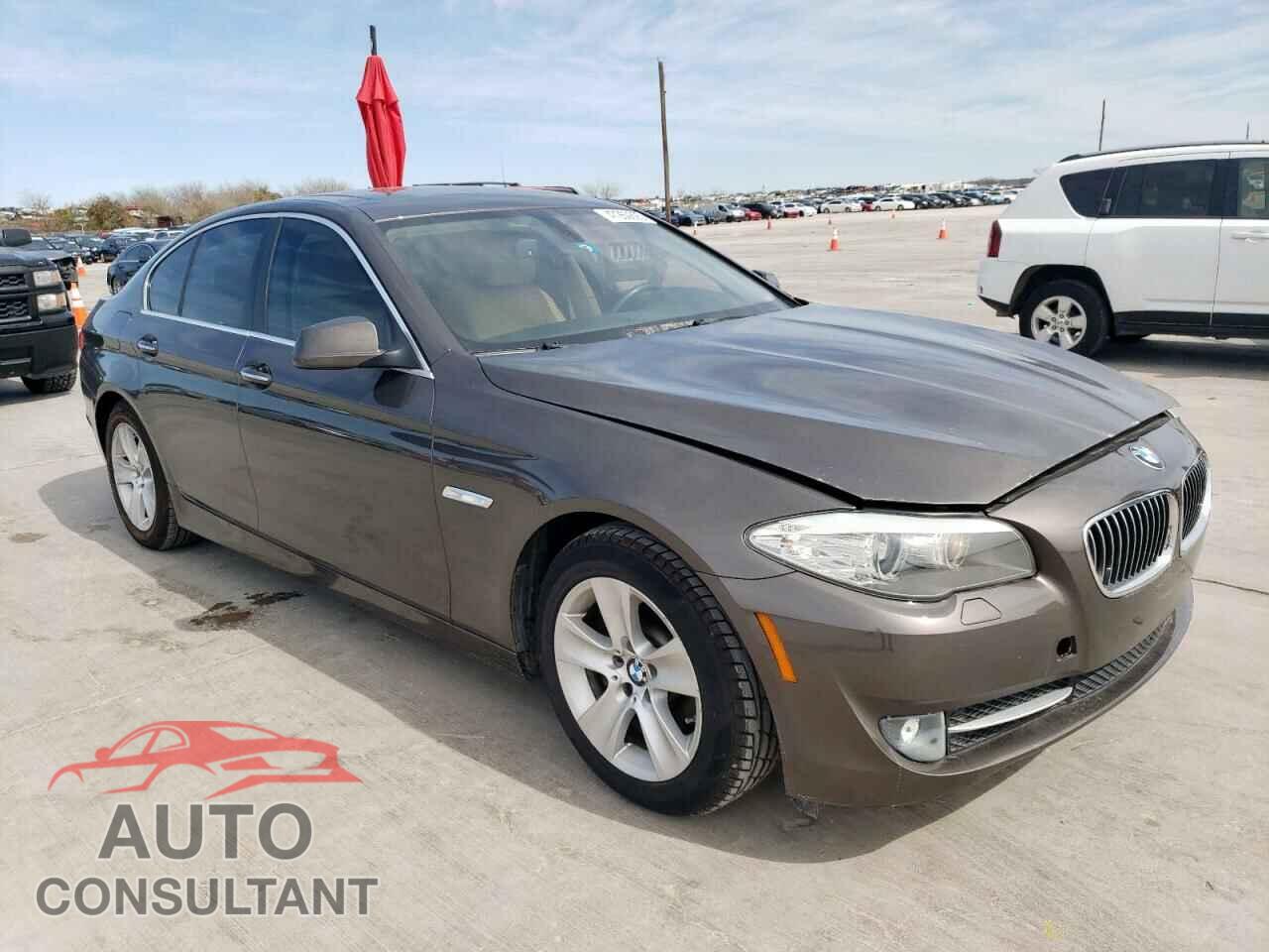 BMW 5 SERIES 2011 - WBAFR1C5XBC749030