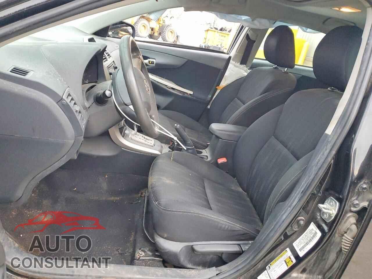 TOYOTA COROLLA 2013 - 5YFBU4EE0DP164904