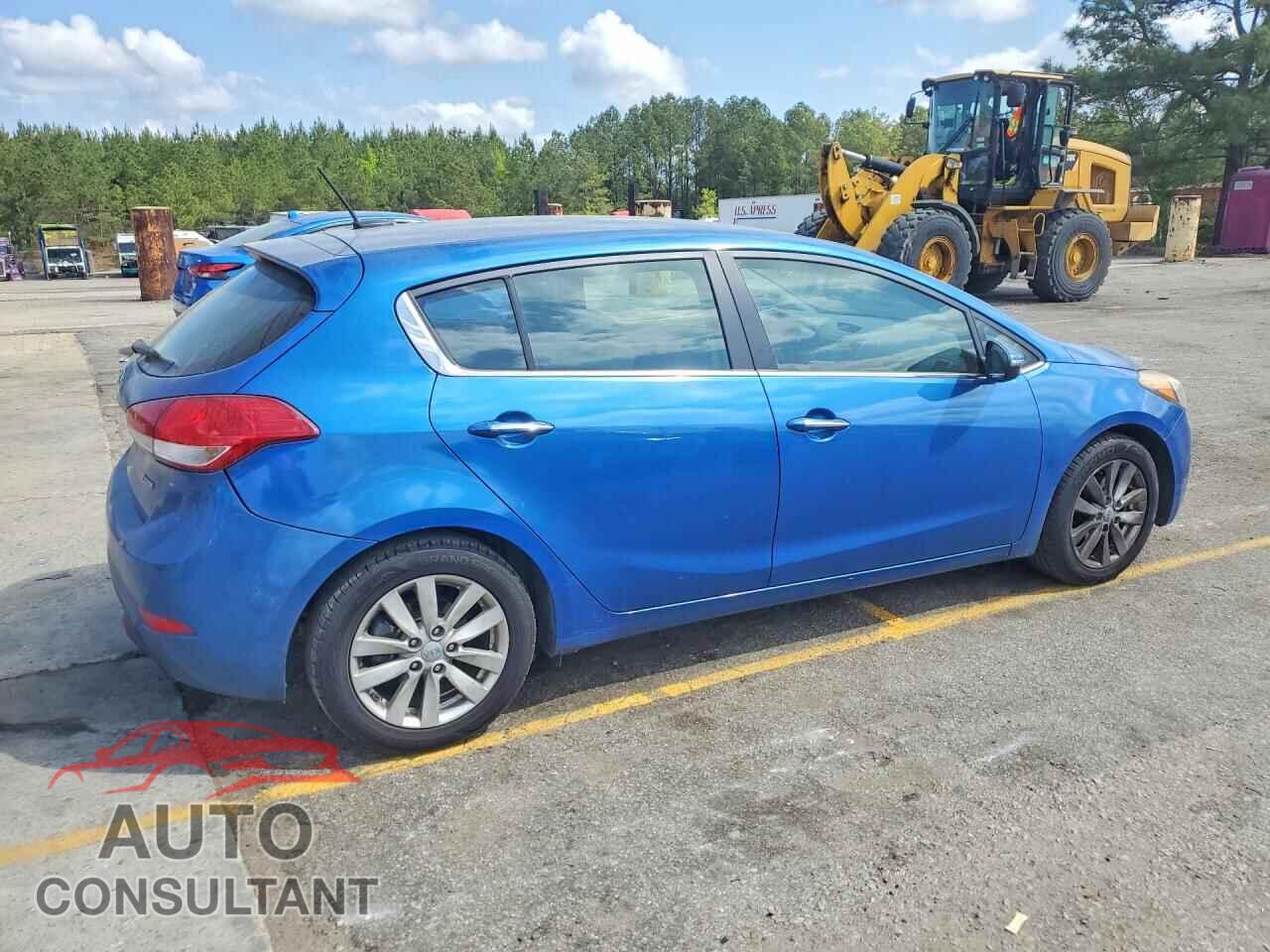 KIA FORTE5 EX 2015 - KNAFX5A83F5320235