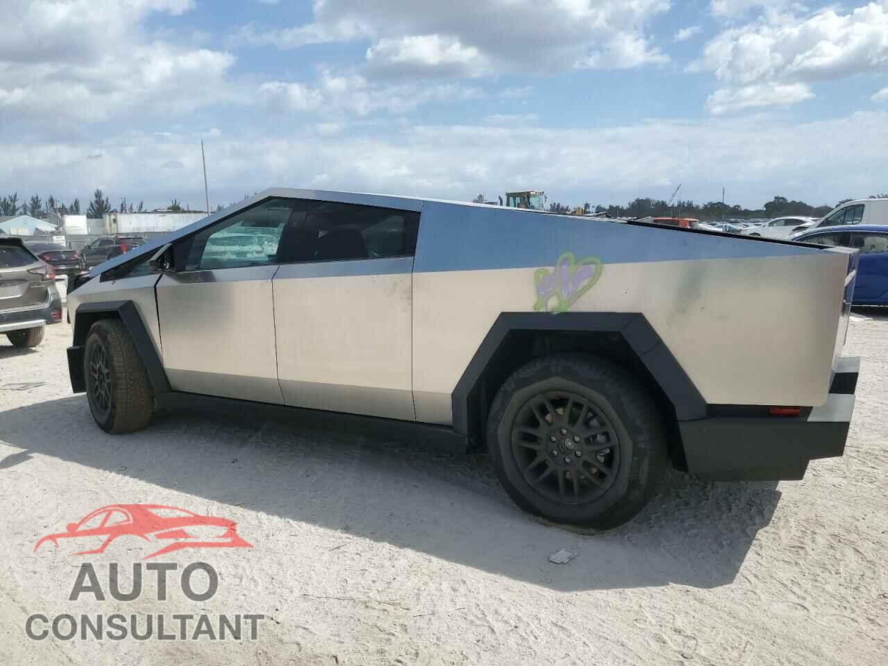 TESLA CYBERTRUCK 2025 - 7G2CEHED9SA058910