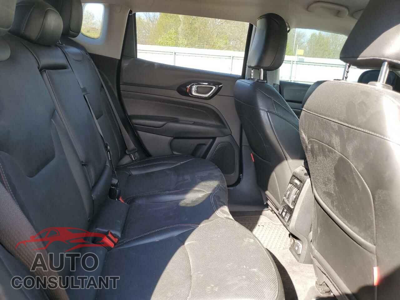 JEEP COMPASS 2022 - 3C4NJDDB3NT211743