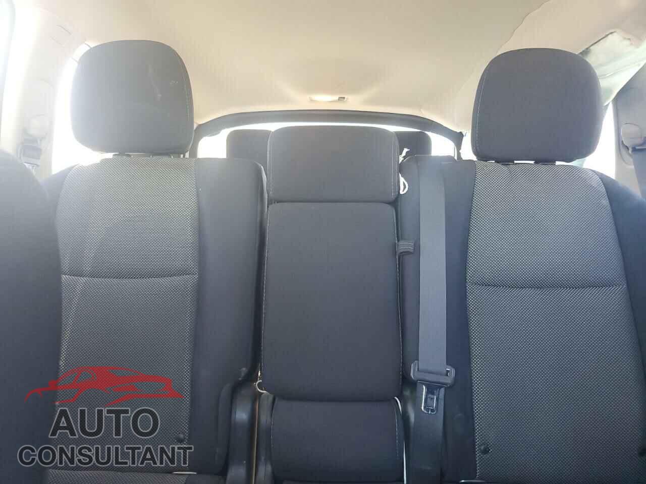 NISSAN PATHFINDER 2017 - 5N1DR2MM5HC695811