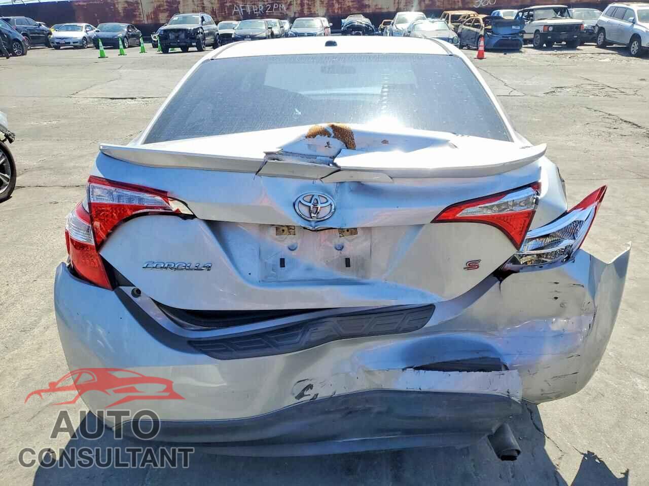 TOYOTA COROLLA 2015 - 5YFBURHE9FP187187