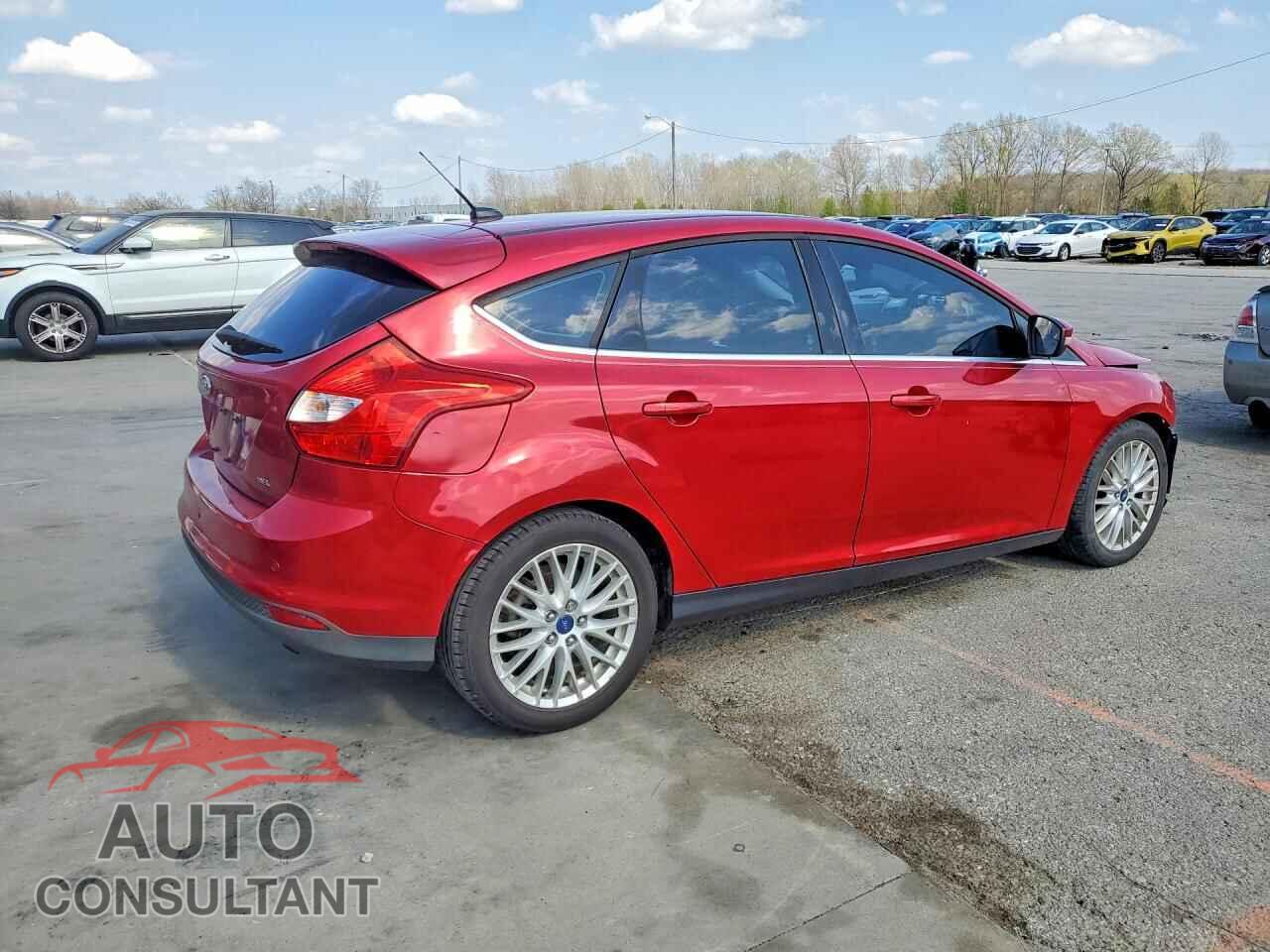 FORD FOCUS 2012 - 1FAHP3M28CL293960