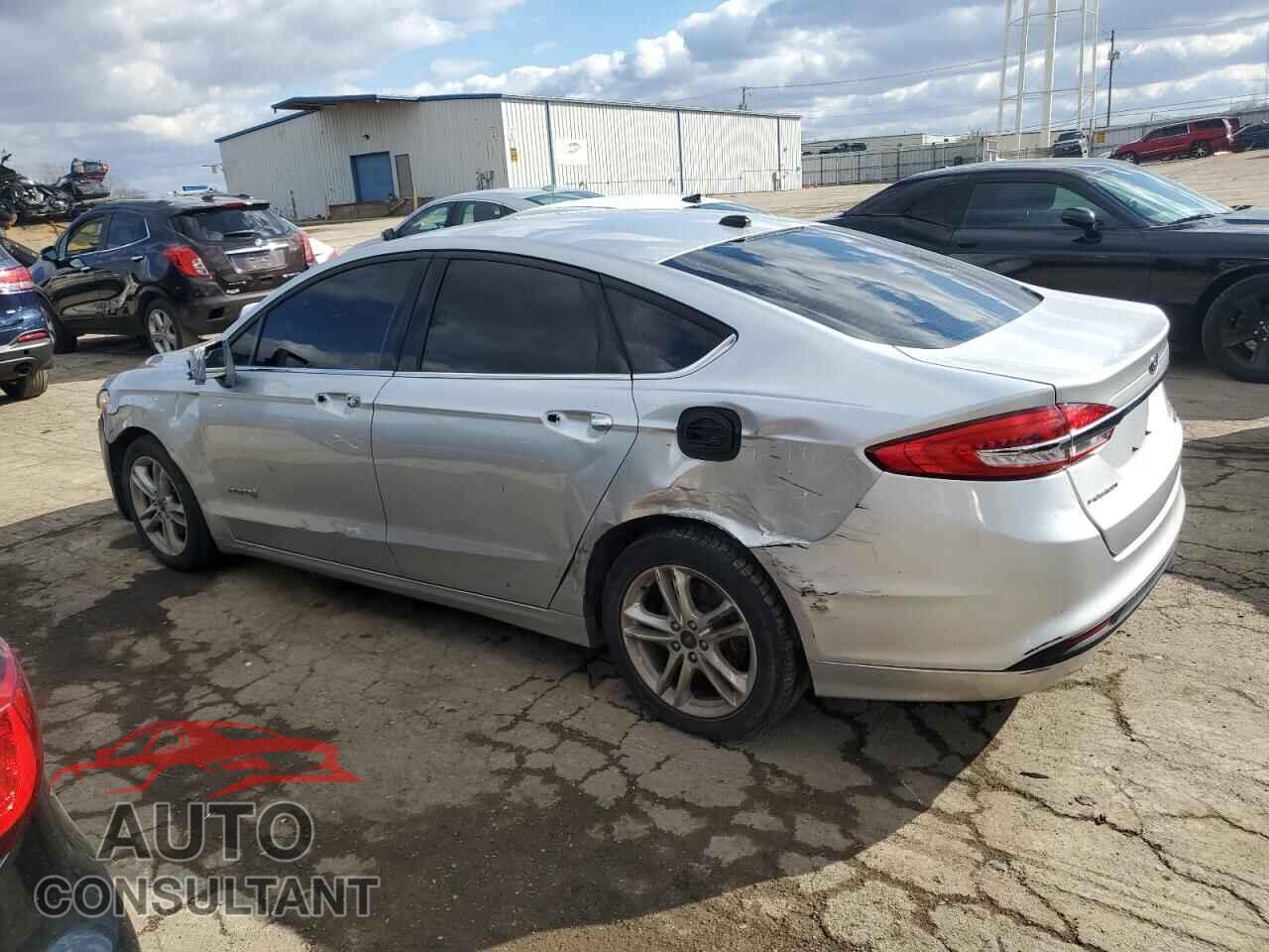 FORD FUSION 2018 - 3FA6P0LU7JR242523
