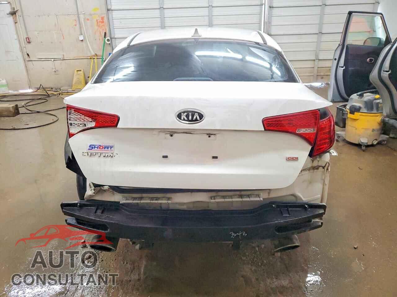 KIA OPTIMA 2011 - KNAGM4A78B5130150
