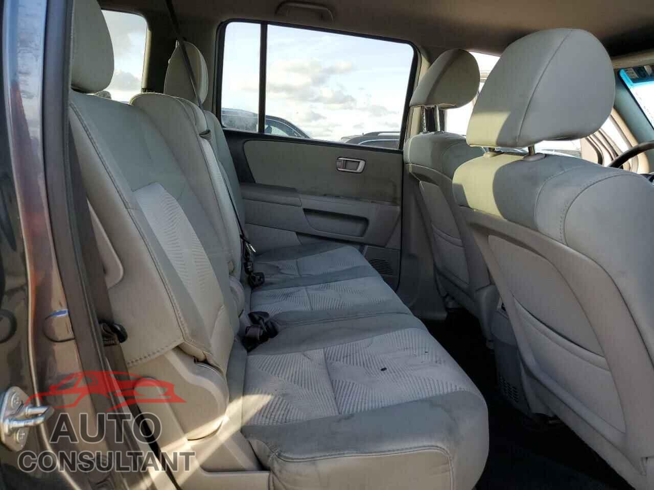 HONDA PILOT 2014 - 5FNYF3H20EB023084