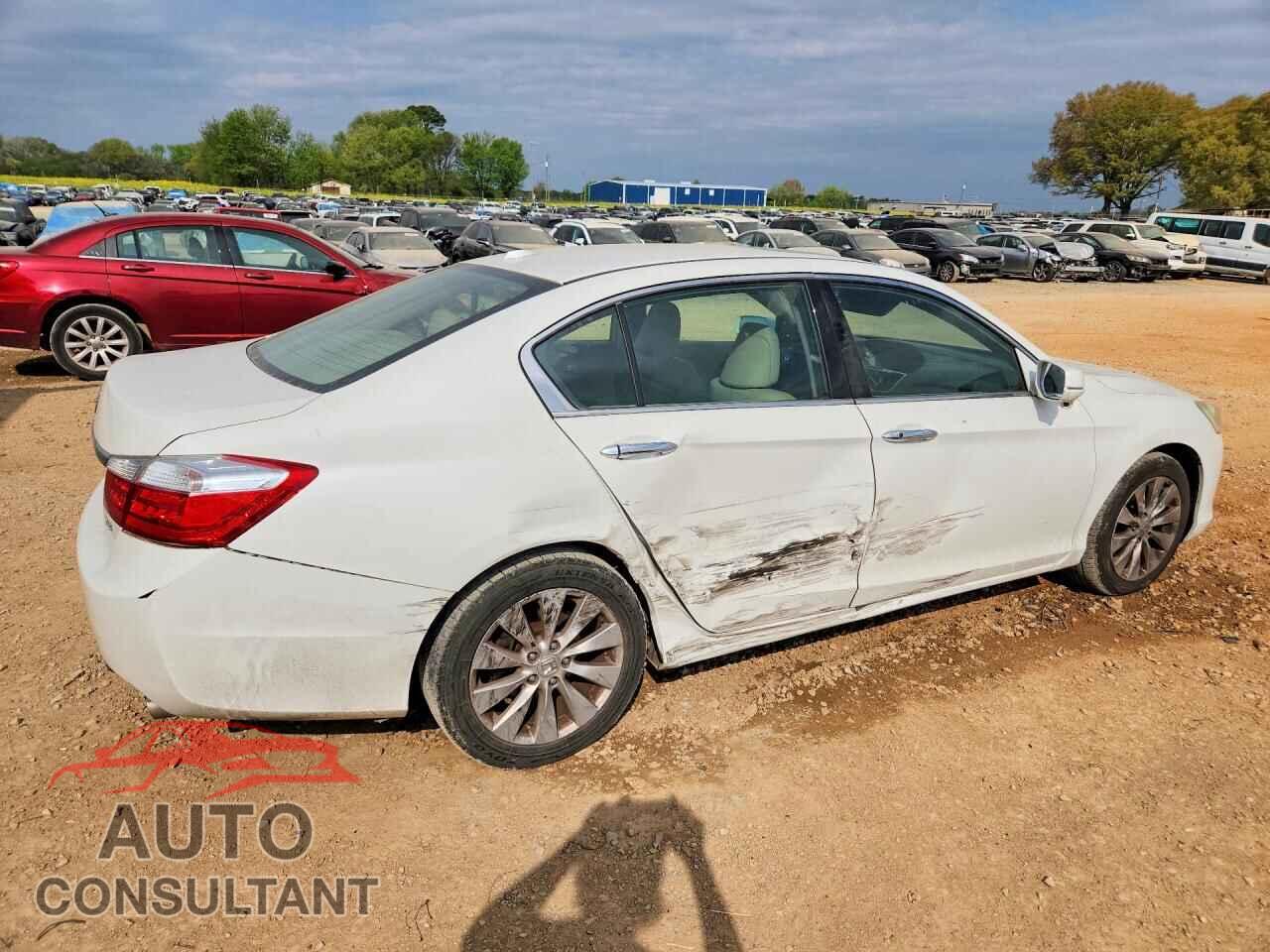 HONDA ACCORD 2013 - 1HGCR3F84DA008993