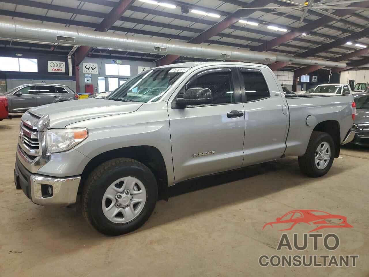 TOYOTA TUNDRA 2017 - 5TFUM5F15HX072351