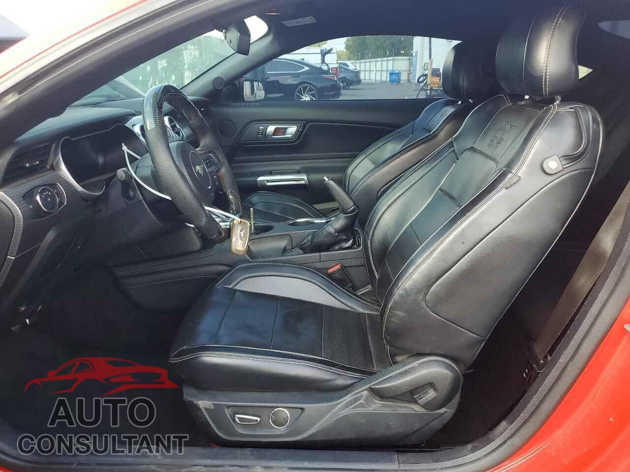 FORD MUSTANG 2018 - 1FA6P8CF8J5121468