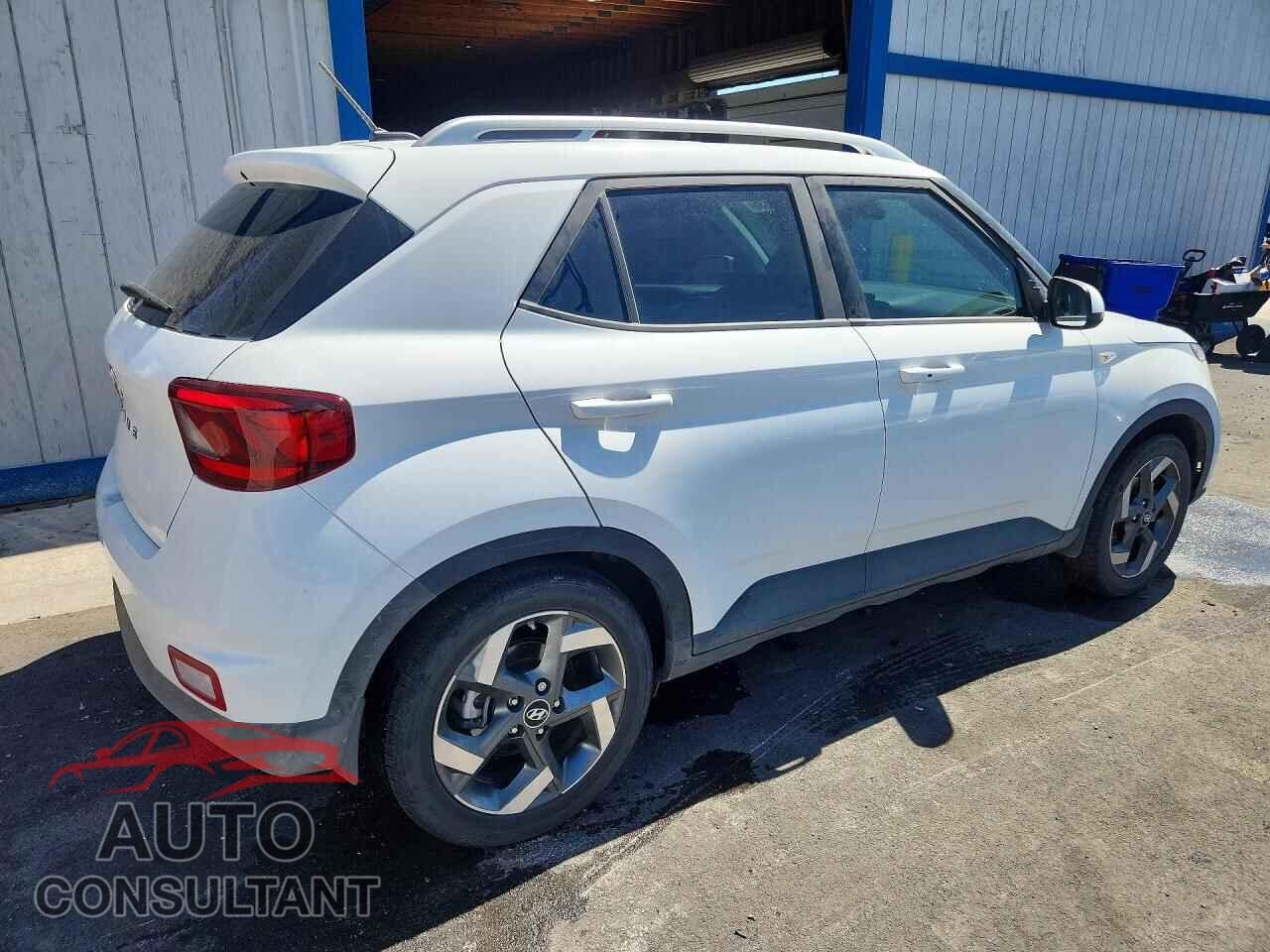 HYUNDAI VENUE 2024 - KMHRC8A35RU292381